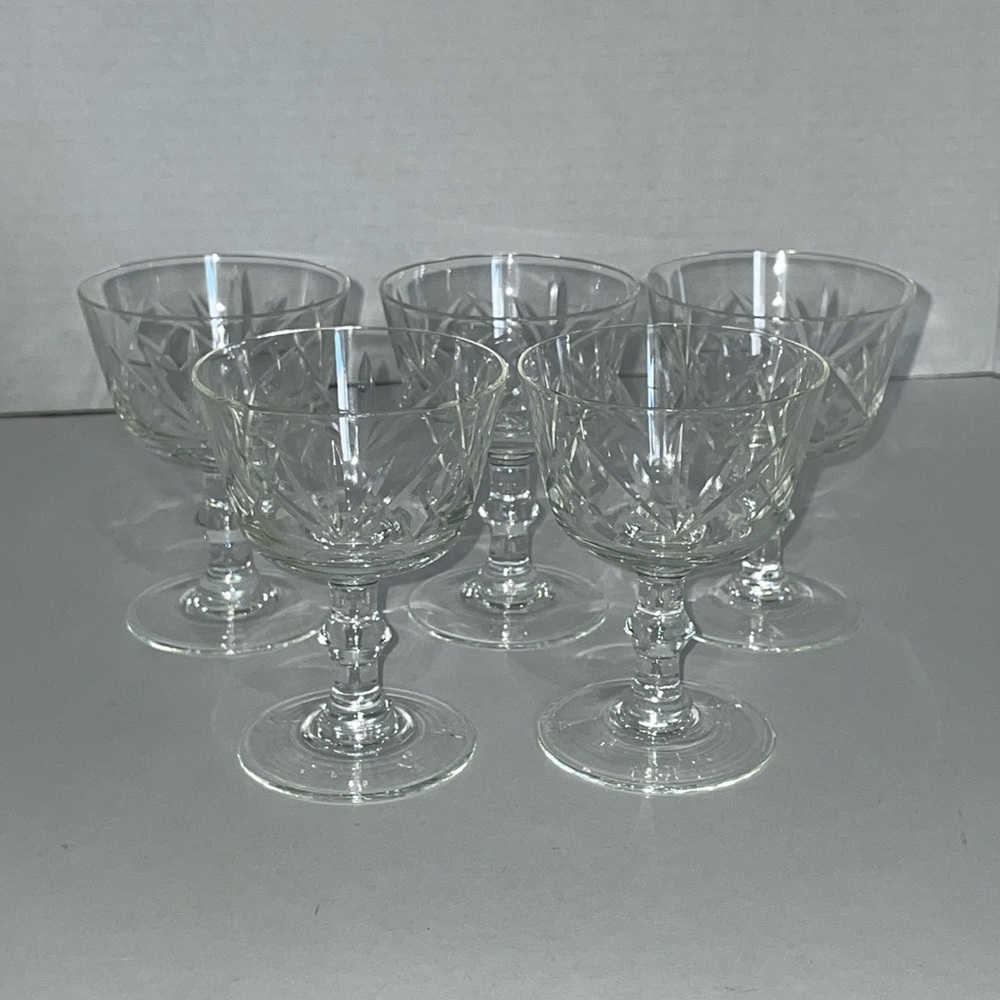 Vintage Glassware Set of 5